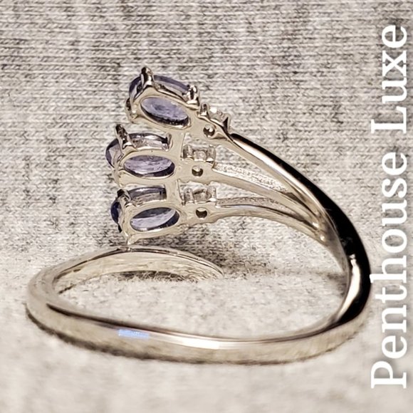 NATURAL Tanzanite Triple Stone Sterling Silver Ring - Picture 4 of 6